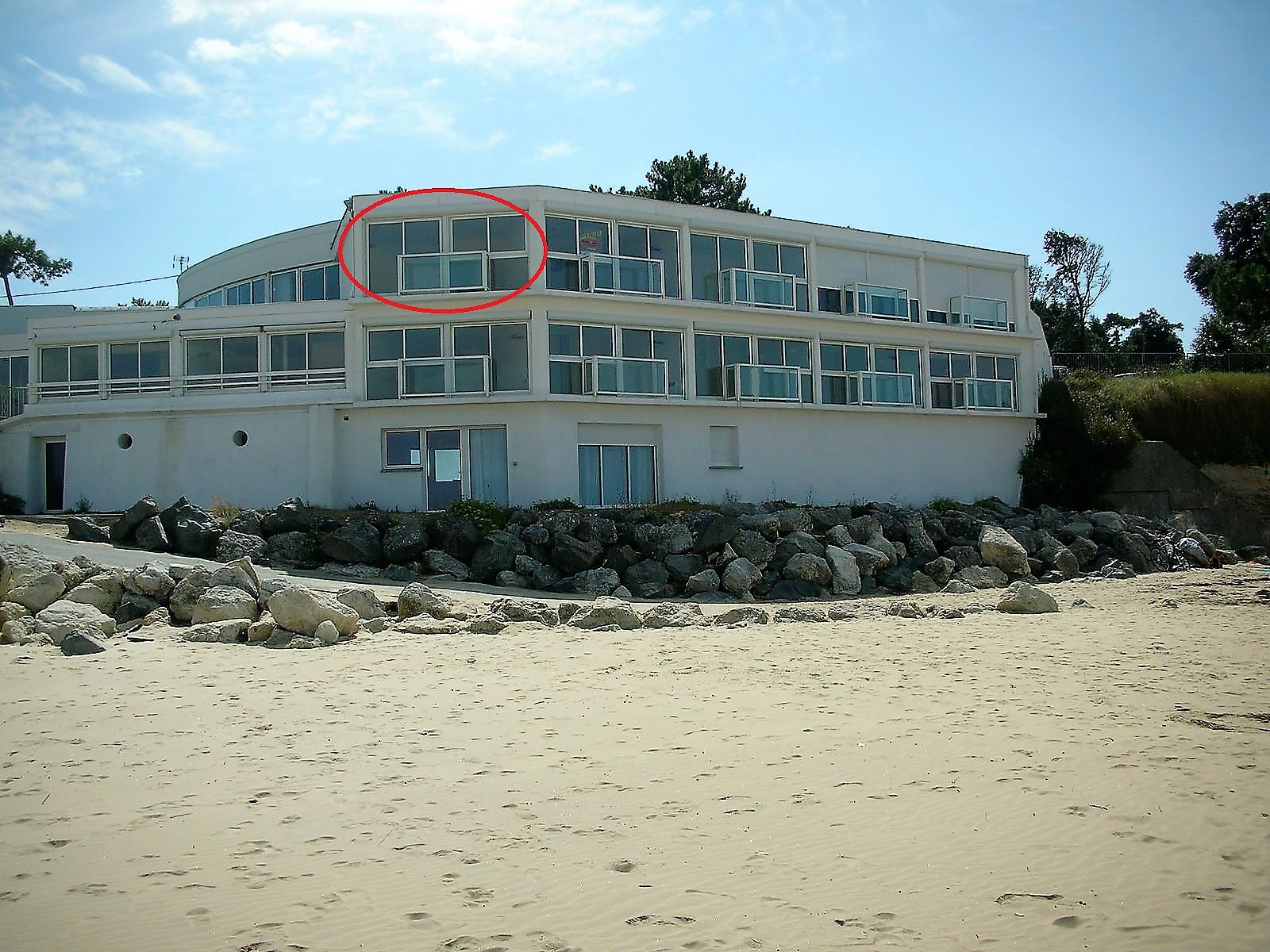 Le studio vu de la plage